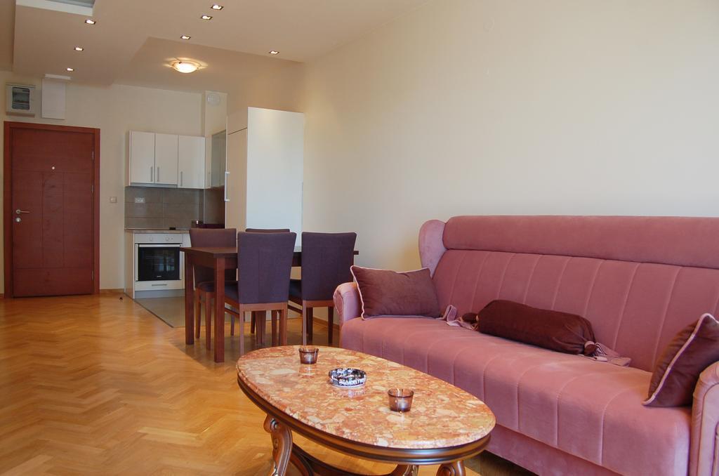 Vasiliki Seaside Apartments Petrovac المظهر الخارجي الصورة