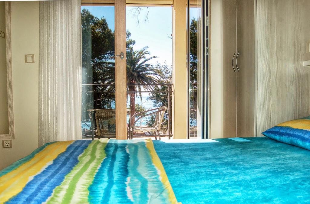 Vasiliki Seaside Apartments Petrovac المظهر الخارجي الصورة
